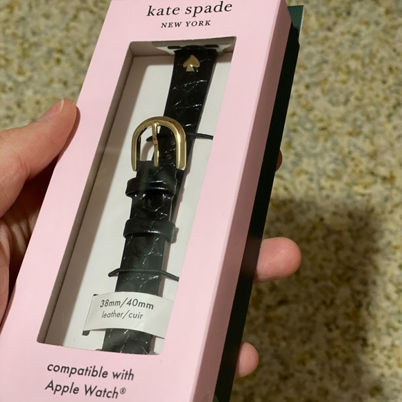NEW! Kate Spade Croc Embossed Leather Apple Watch - Picture 10 of 14